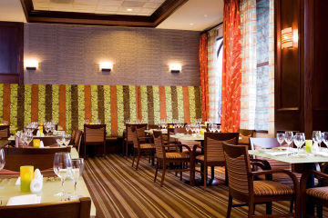 Doubletree Suites By Hilton Boston - Cambridge Exterior photo